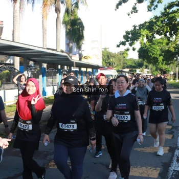 Runner Photo 1674078