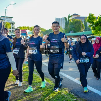Runner Photo 1674191