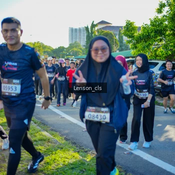 Runner Photo 1674192