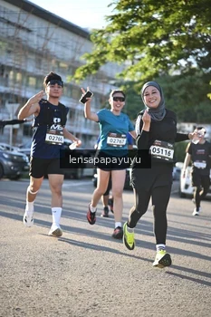 Runner Photo 1674202