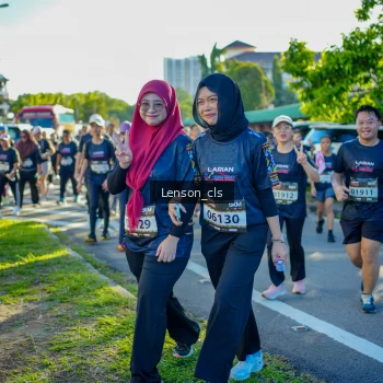 Runner Photo 1674208