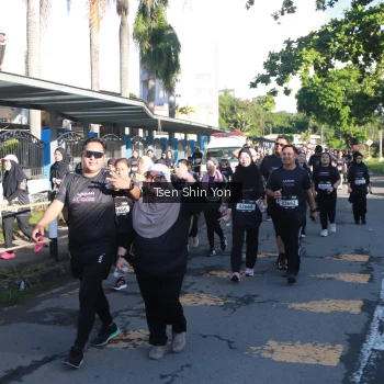 Runner Photo 1674290