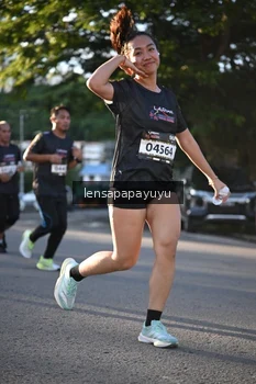 Runner Photo 1674345