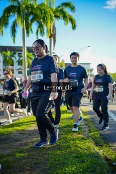 Runner Photo 1674387