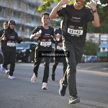 Runner Photo 1674400