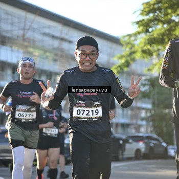 Runner Photo 1674486
