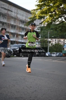 Runner Photo 1674497