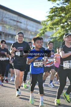 Runner Photo 1674571