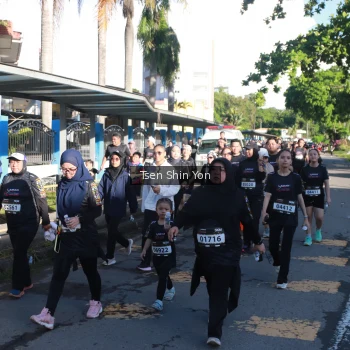 Runner Photo 1674642