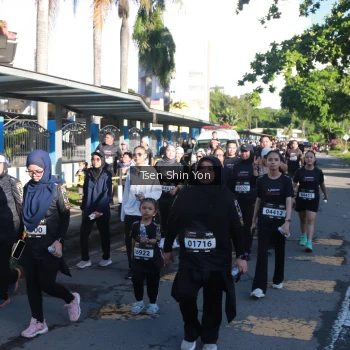 Runner Photo 1674652