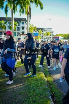 Runner Photo 1674779