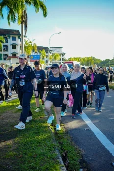 Runner Photo 1674793