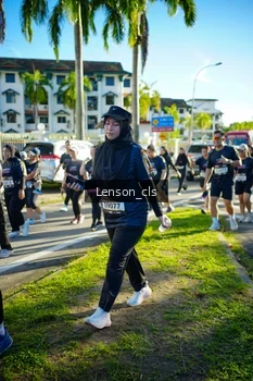 Runner Photo 1674948