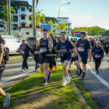 Runner Photo 1674959