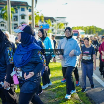 Runner Photo 1674997