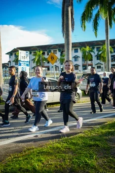 Runner Photo 1675153