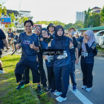 Runner Photo 1675231