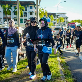 Runner Photo 1675252