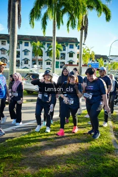 Runner Photo 1675270