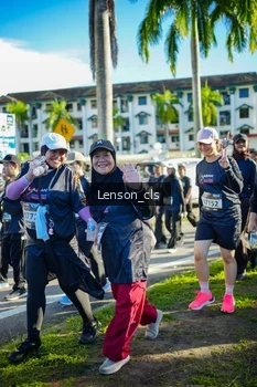 Runner Photo 1675314