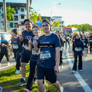 Runner Photo 1675339
