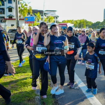 Runner Photo 1675436