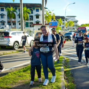 Runner Photo 1675476