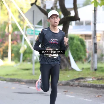 Runner Photo 1675577