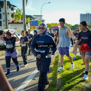 Runner Photo 1675657