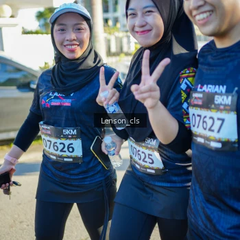 Runner Photo 1675753