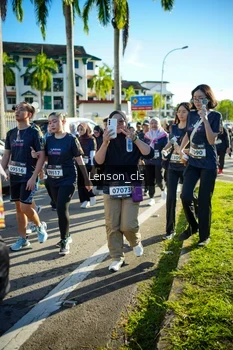 Runner Photo 1675797