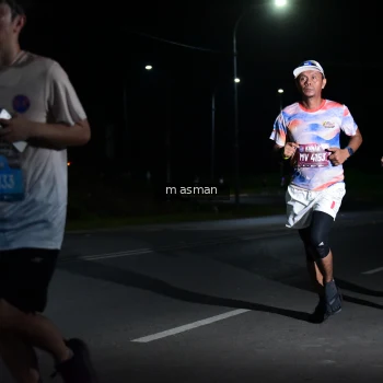 Runner Photo 1675863