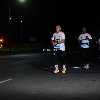 Runner Photo 1675866