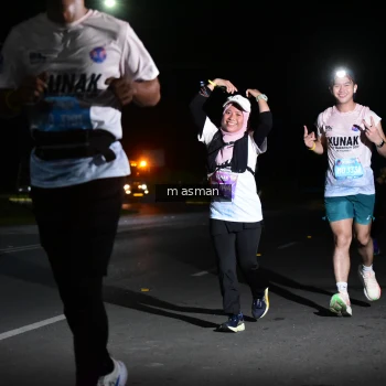 Runner Photo 1675881