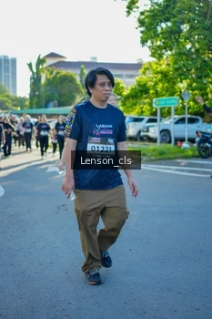 Runner Photo 1676171