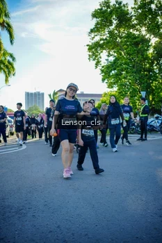 Runner Photo 1676195