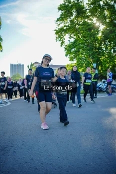 Runner Photo 1676196