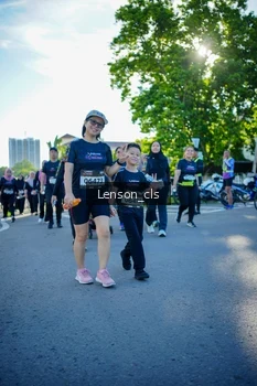Runner Photo 1676198