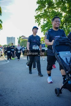 Runner Photo 1676203