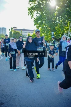 Runner Photo 1676215