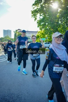Runner Photo 1676221