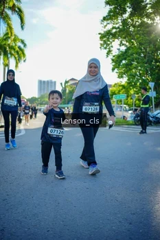 Runner Photo 1676332