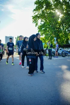 Runner Photo 1676357