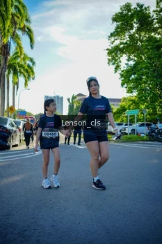 Runner Photo 1676365