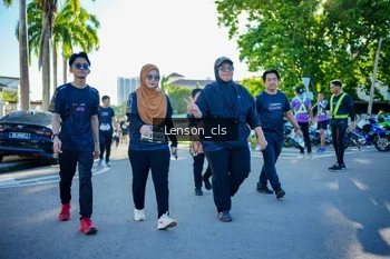 Runner Photo 1676396