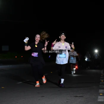 Runner Photo 1676402
