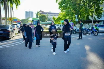 Runner Photo 1676475