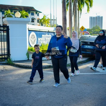 Runner Photo 1676675