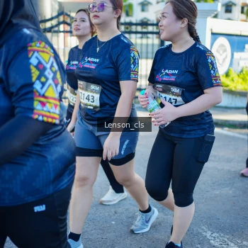 Runner Photo 1676696