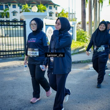 Runner Photo 1676699